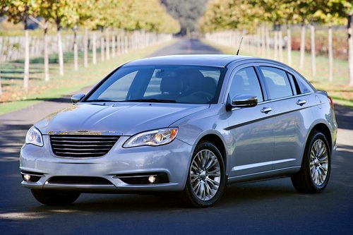 11_chrysler_200.jpg